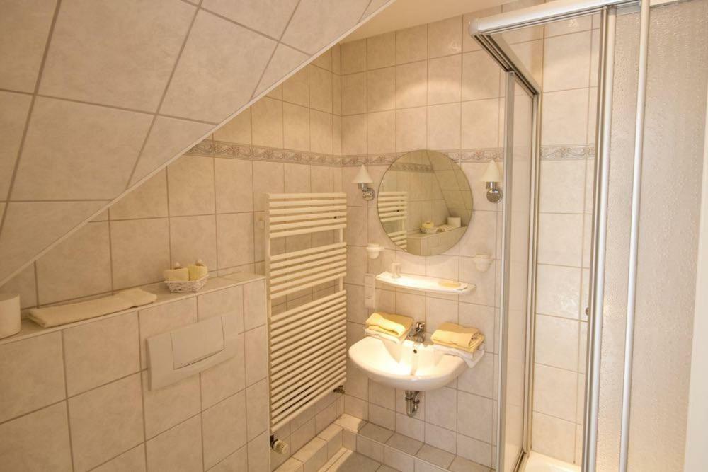 Ferienwohnung Kapitaenshaus " Passat " Wittdün Exterior foto